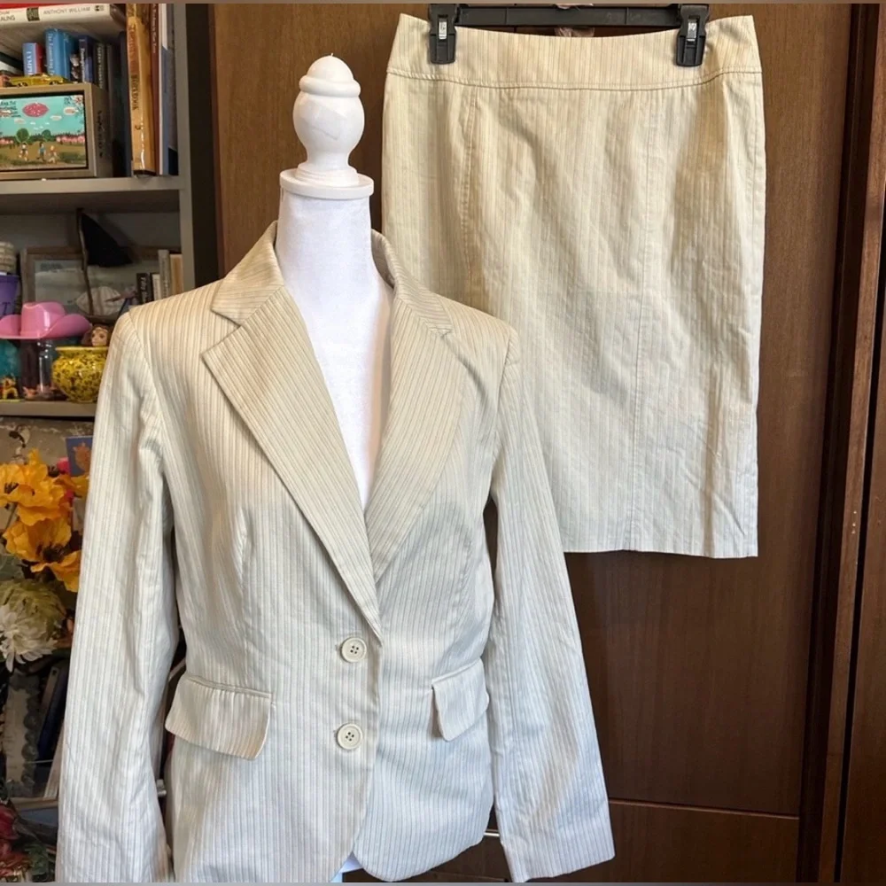New York & Company chic wardrobe